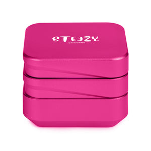STEEZY® STEEZY® 4+1 | High Class Grinder | 63mm | 4-teiliger Grinder | quadratisch | CNC-gefräste Aluminiumlegierung | Neodym Magnetverschluss | Inklusive Pinsel & Klopfband "Pink Bubblegum" – Individueller Grinder kaufen | Alternative zu NV Grinder