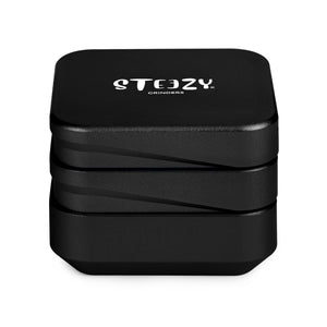 STEEZY® STEEZY® 4+1 | High Class Grinder | 63mm | 4-teiliger Grinder | quadratisch | CNC-gefräste Aluminiumlegierung | Neodym Magnetverschluss | Inklusive Pinsel & Klopfband "Black Beauty" – Individueller Grinder kaufen | Alternative zu NV Grinder