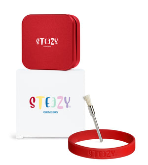 STEEZY® Pocket | High Class Grinder | 55mm | 2-piece Grinder | Square | CNC-machined aluminum alloy | Neodymium magnetic closure | Includes brush & tapping band "Red Scarlett"